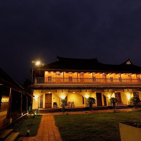 Kumarakom Heritage Resort 戈德亚姆 外观 照片